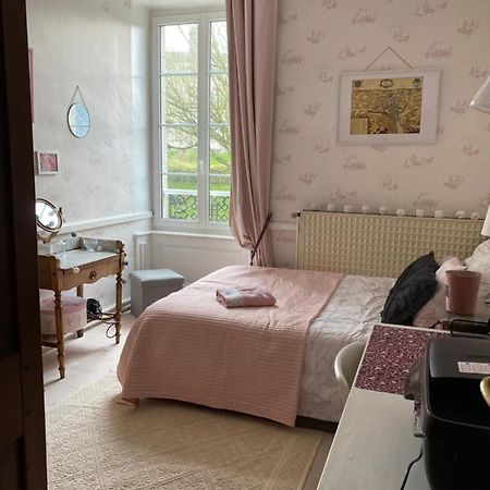 Le Trianon Bed & Breakfast Le Bourgneuf-la-Foret Exterior foto