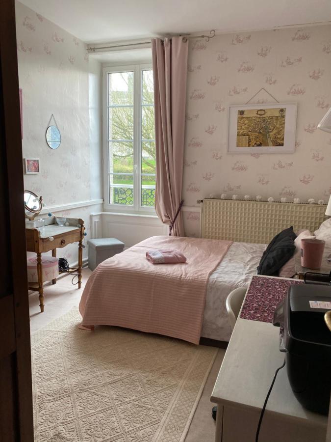 Le Trianon Bed & Breakfast Le Bourgneuf-la-Foret Exterior foto