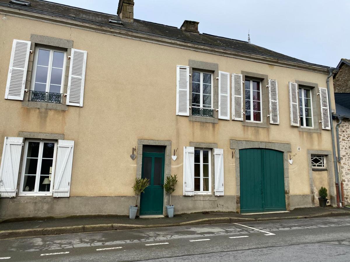 Le Trianon Bed & Breakfast Le Bourgneuf-la-Foret Exterior foto